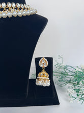 Load image into Gallery viewer, Anhad Kundan Set in Gold
