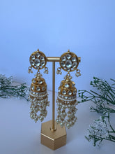 Load image into Gallery viewer, Sukh Kundan Jhumki
