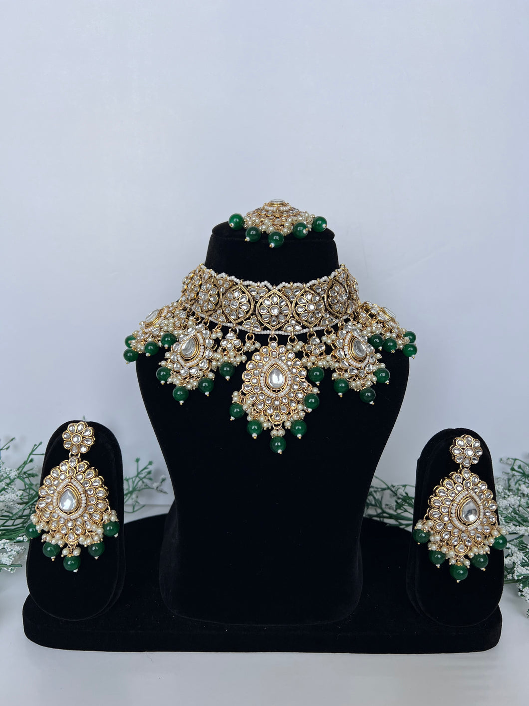 Rashi Kundan Set (green)