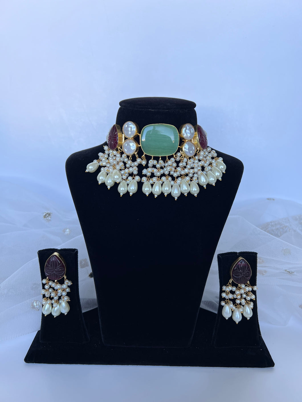 Jasmine Stone Set