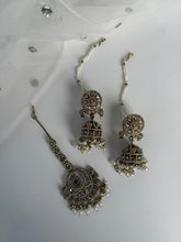 Load image into Gallery viewer, Jhumki Tikka Set
