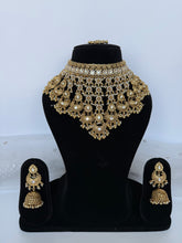 Load image into Gallery viewer, Noor Antique Bridal Set
