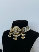Load image into Gallery viewer, Jardau Choker Set
