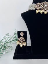 Load image into Gallery viewer, Manreet Tiyani Set (off-white)
