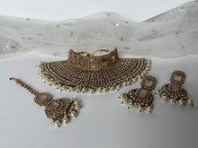 Load image into Gallery viewer, Golden Bridal Set

