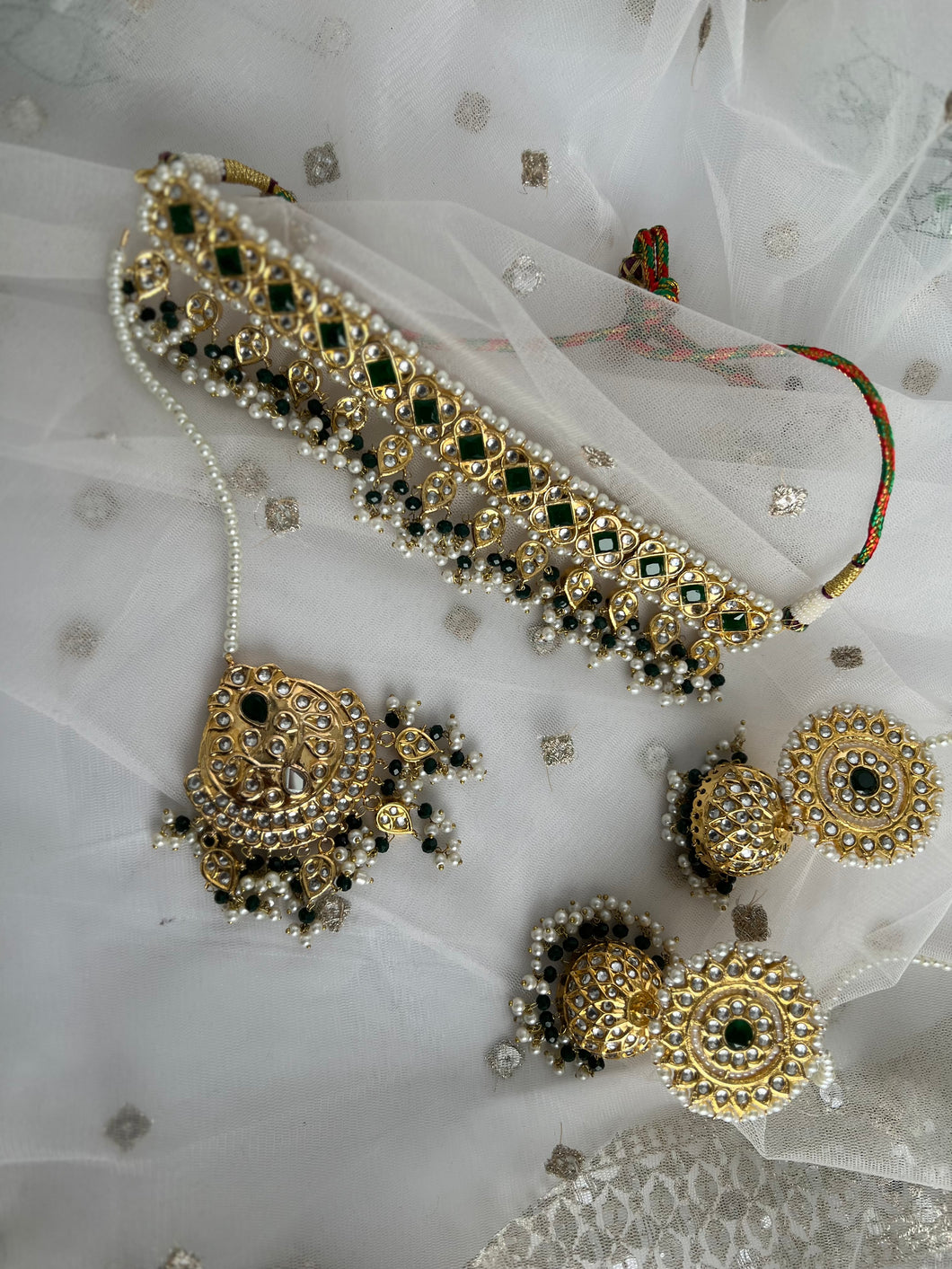 Mehreen Kundan Set (green)