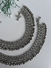 Load image into Gallery viewer, Heavy silver anklets
