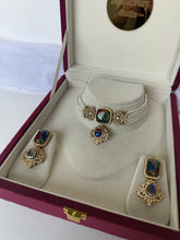 Load image into Gallery viewer, Multi Marble Uncut Kundan Set

