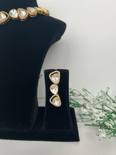 Load image into Gallery viewer, Rose Uncut Kundan Set
