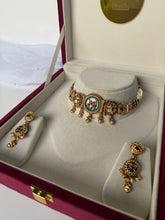 Load image into Gallery viewer, Heritage Choker Set (1)
