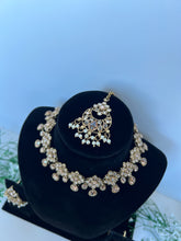 Load image into Gallery viewer, Nadeen Gold Set
