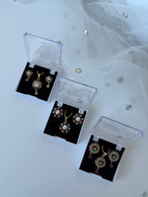 Load image into Gallery viewer, Pendant Sets
