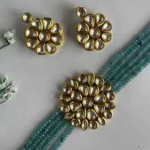 Load image into Gallery viewer, Ferozi Kundan Choker
