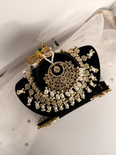 Load image into Gallery viewer, Pammi Gold Set
