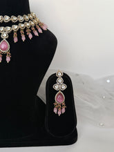 Load image into Gallery viewer, Pink Uncut Kundan Set
