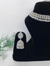 Load image into Gallery viewer, Binita in Silver
