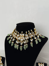 Load image into Gallery viewer, Akashi Kundan Set (3 colours)
