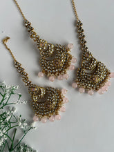 Load image into Gallery viewer, Ivreet Kundan Tikka Set

