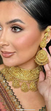 Load image into Gallery viewer, Janvi Gold Set
