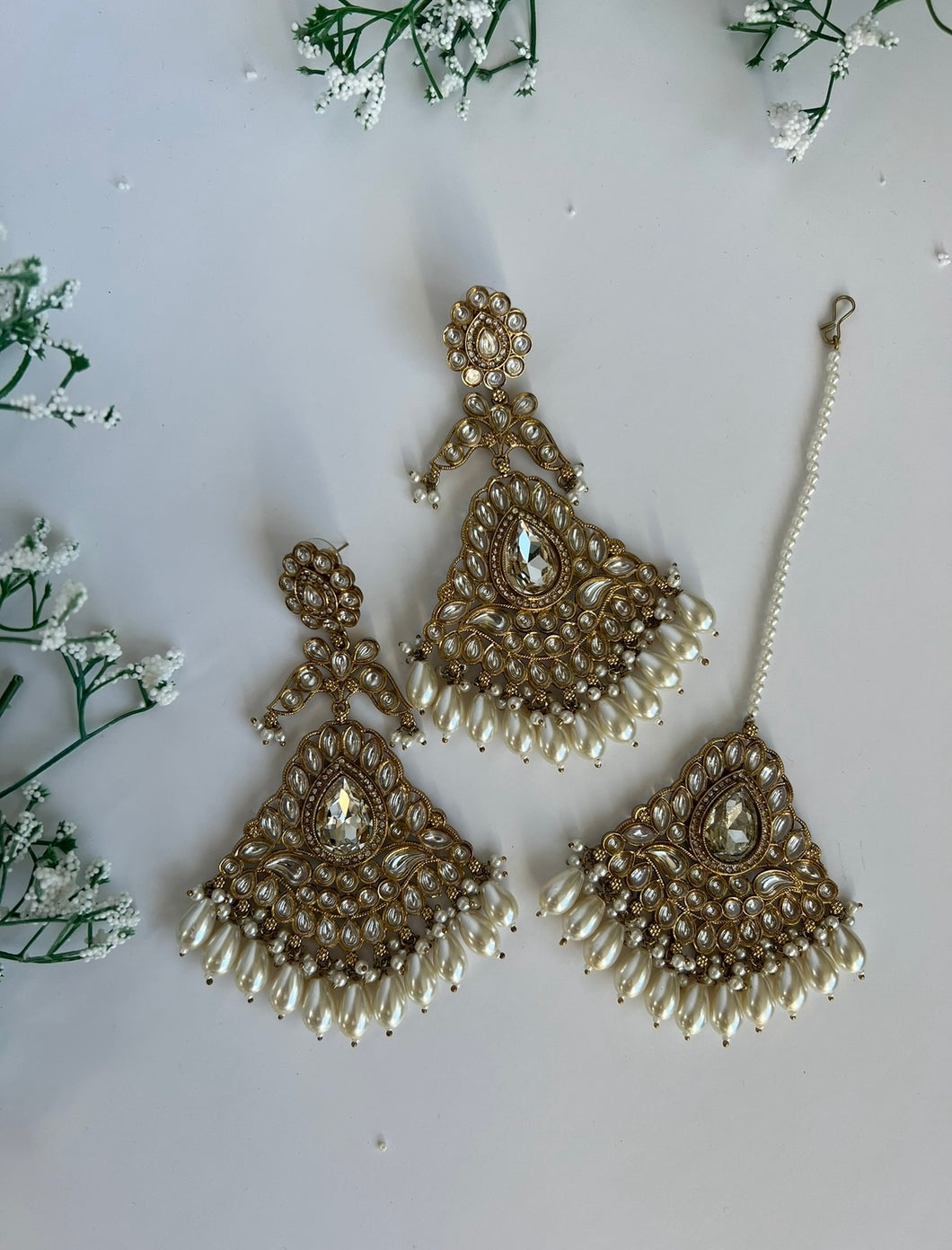Kundan Statement Set