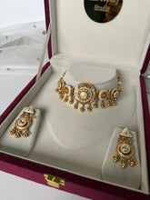 Load image into Gallery viewer, Meenakari Antique Set
