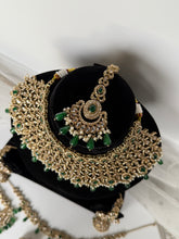 Load image into Gallery viewer, Savneet Bridal Set (Emerald Green)
