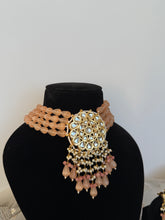Load image into Gallery viewer, Peach Kundan Set
