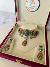 Load image into Gallery viewer, Reema Sabyasachi Stone Set
