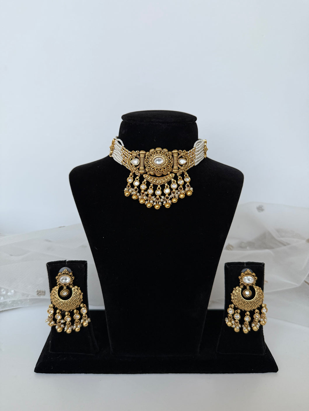 Antique Gold Choker
