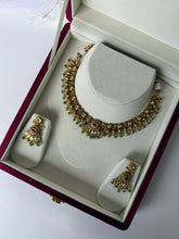 Load image into Gallery viewer, Veena Sage Antique Kundan Set
