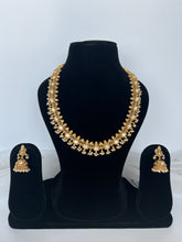 Load image into Gallery viewer, Meet Kundan Mala
