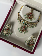 Load image into Gallery viewer, Isha Kundan Set in Sage
