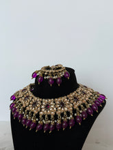 Load image into Gallery viewer, Purple Necklace Set
