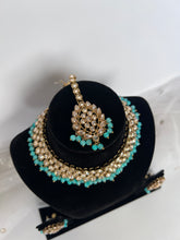 Load image into Gallery viewer, Blue Necklace Set
