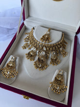 Load image into Gallery viewer, Karm Antique Set
