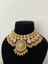 Load image into Gallery viewer, Reetu Antique Set
