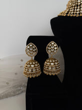 Load image into Gallery viewer, Roshini Bridal Kundan Set
