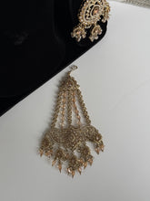 Load image into Gallery viewer, Manvir Bridal Set
