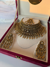 Load image into Gallery viewer, Mohini Antique Bridal Set
