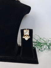 Load image into Gallery viewer, Kundan Pearl Choker
