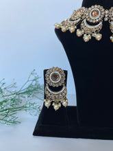 Load image into Gallery viewer, Golden Lockets Set
