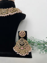 Load image into Gallery viewer, Dusty Pink Necklace Set
