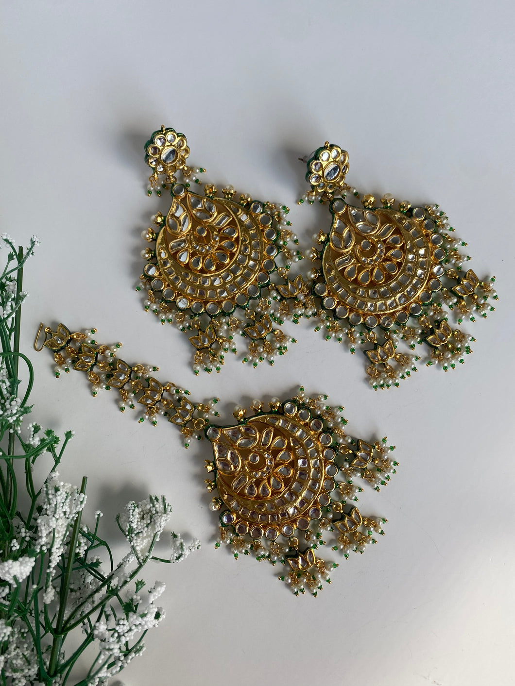 Statement Kundan Set