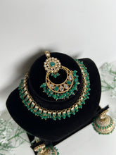 Load image into Gallery viewer, Kristy Green Necklace Set
