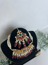 Load image into Gallery viewer, Ruby &amp; Green Kundan
