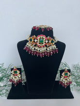 Load image into Gallery viewer, Ruby &amp; Green Kundan
