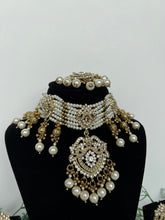 Load image into Gallery viewer, Fizza Choker Set Gold
