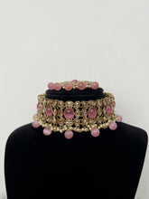 Load image into Gallery viewer, Pink choker set

