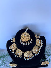 Load image into Gallery viewer, Jardau Gold Set
