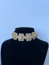 Load image into Gallery viewer, Floral Kundan Pink
